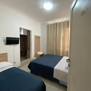 https://golden-dream-guest-house.it-tuscanyhotel.com